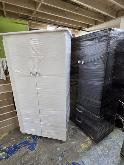 The Essential Wardrobe